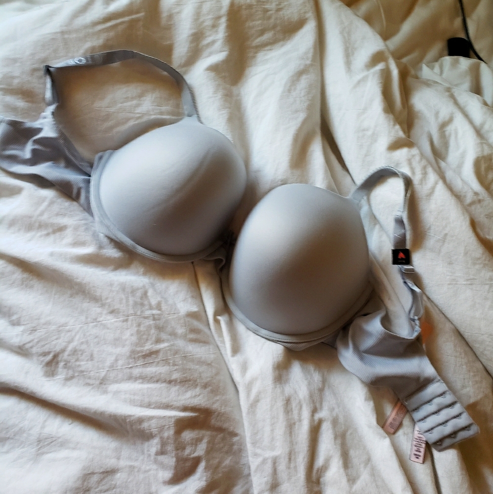 Victoria's Secret Body by Victoria powder blue bra